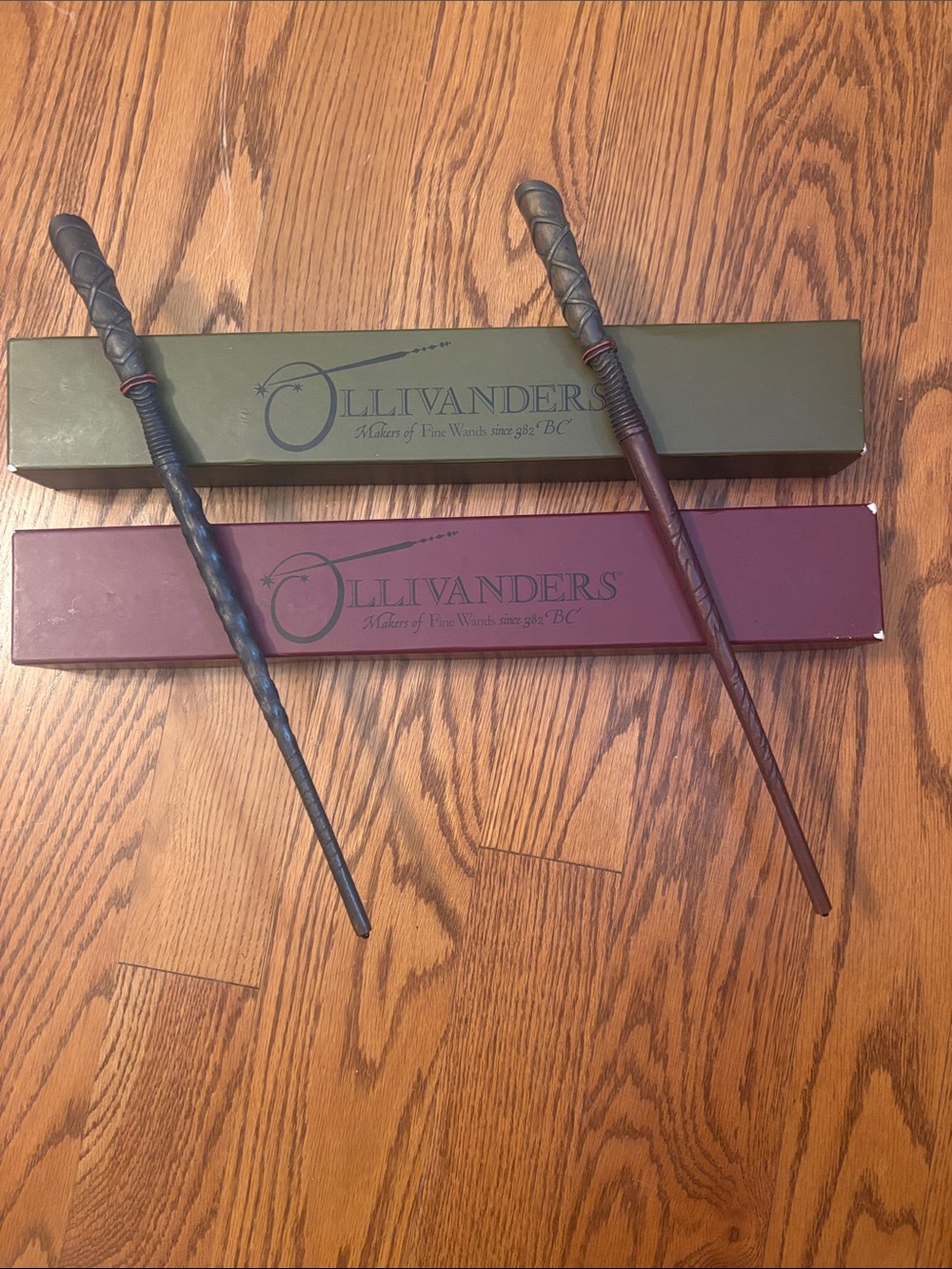 2 x Ollivanders Interactive Universal Studios Harry Potter Wands